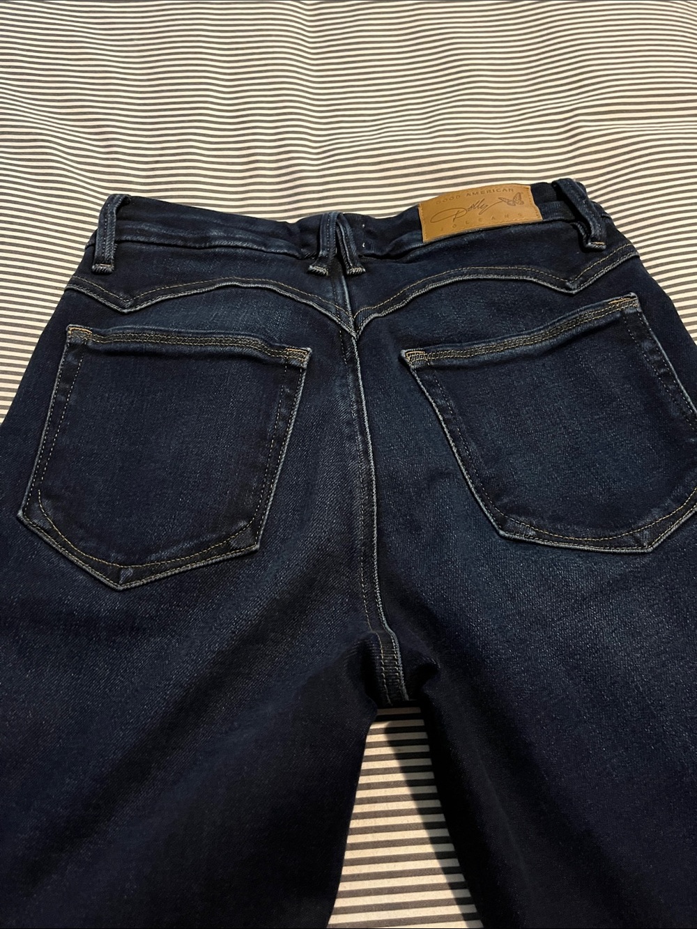 GA Dolly Parton jeans - Picture 5 of 5